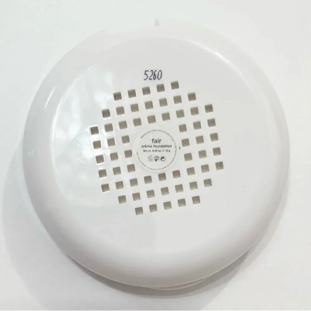 TIGI Cosmetics Fair Creme Foundation